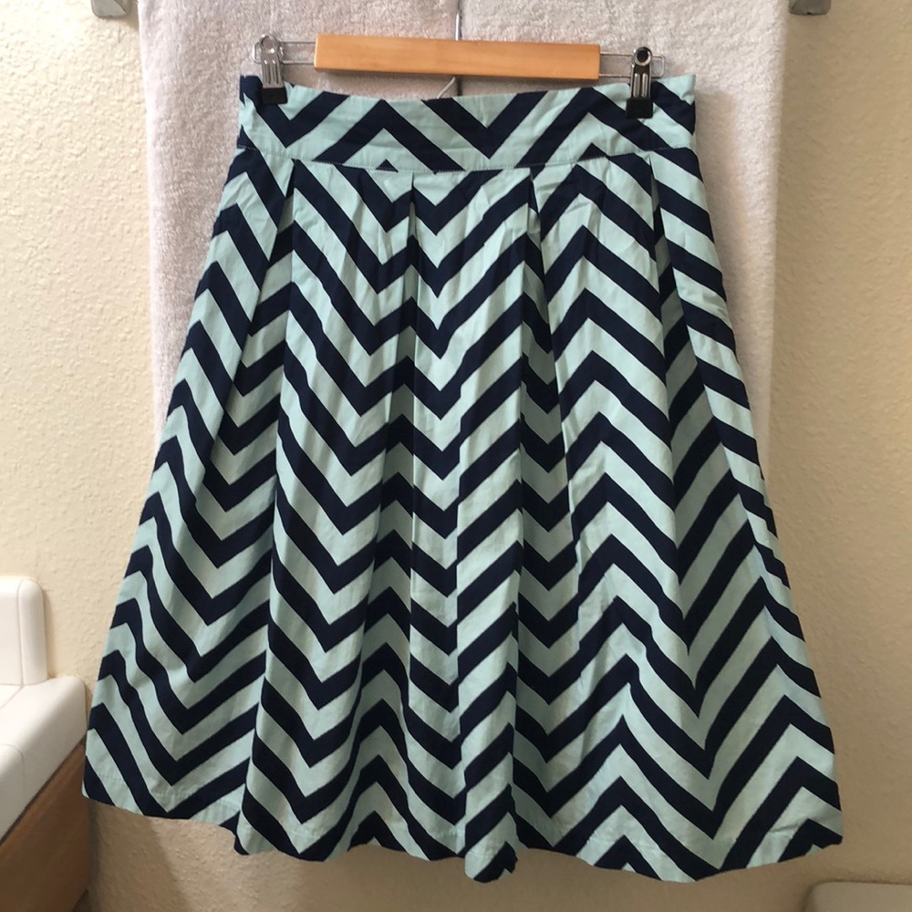 High waisted skirt